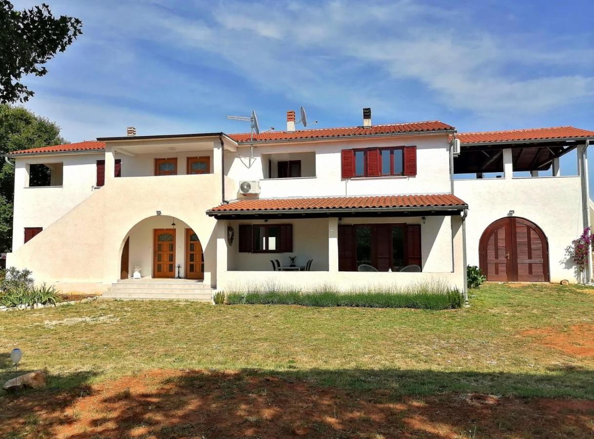 Casa Val Madorso Apartment Peroj Luaran gambar